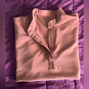 FIGS Mauve Rafaela Oversized Top! Size medium. Excellent condition!
